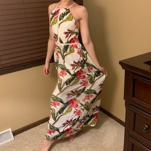 Pretty Little Thing sun dress